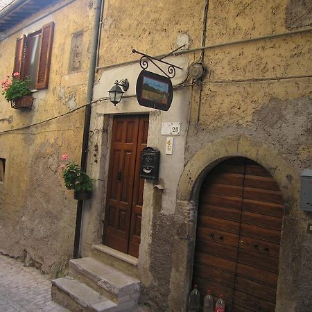 Il Sorriso Dei Monti Panzió Orvinio Kültér fotó